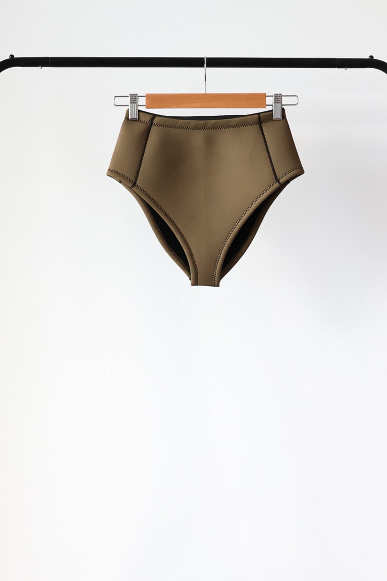 Bass Sand - Ecoprene Wetsuit Bottom